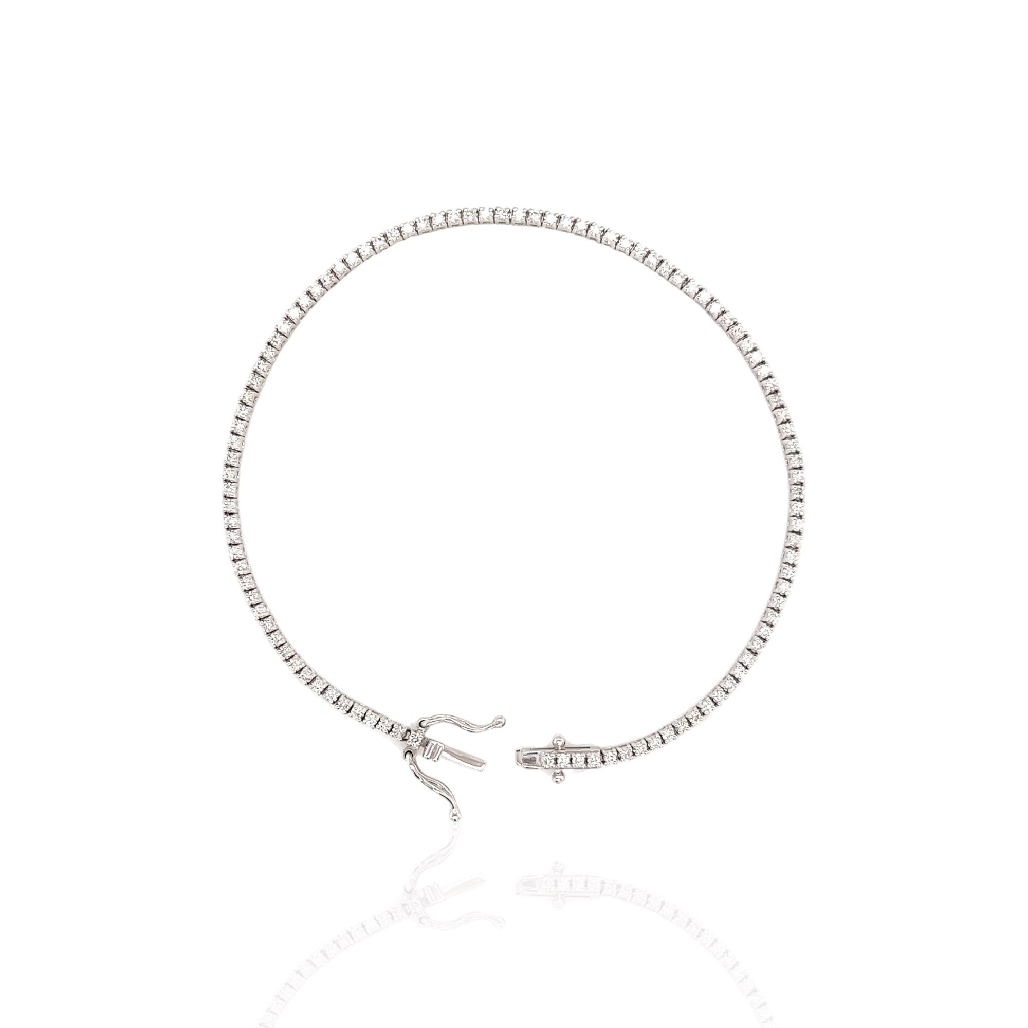 14 Karat White Gold Diamond Tennis Bracelet