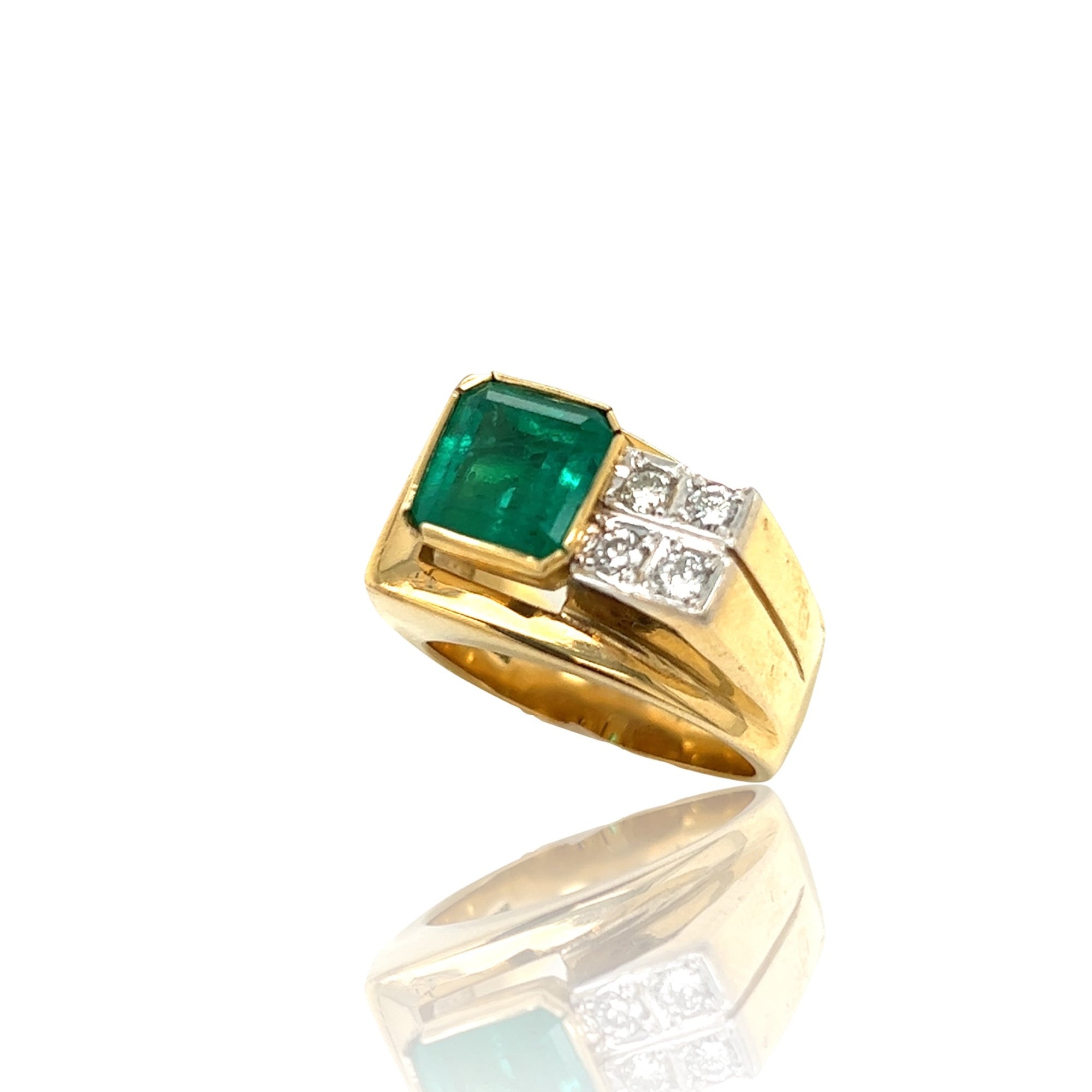 Vintage 18K Yellow Gold Emerald and Diamond Ring – 1.95ct Emerald