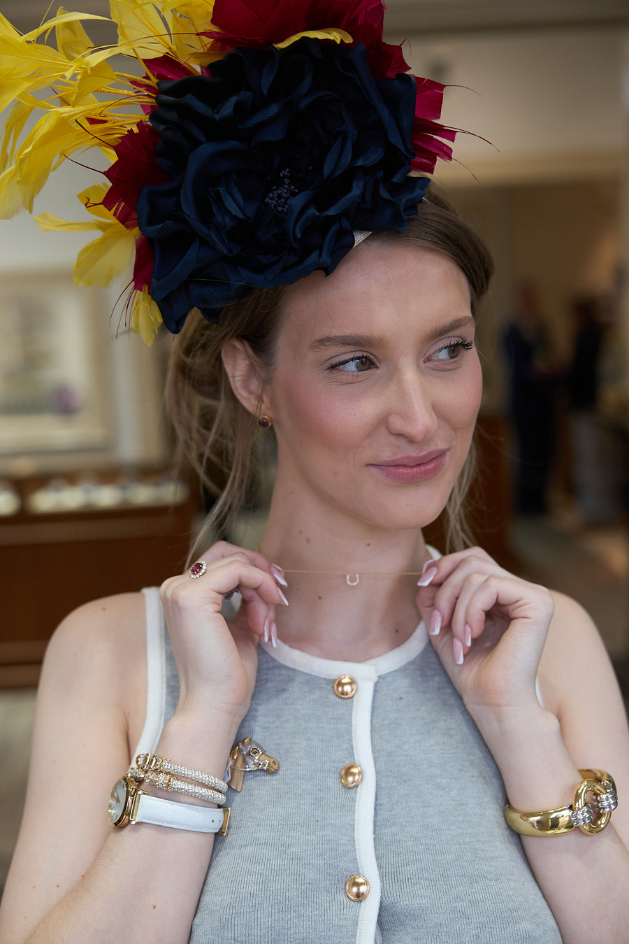 14 Karat Yellow Gold Diamond Horse Shoe Necklace