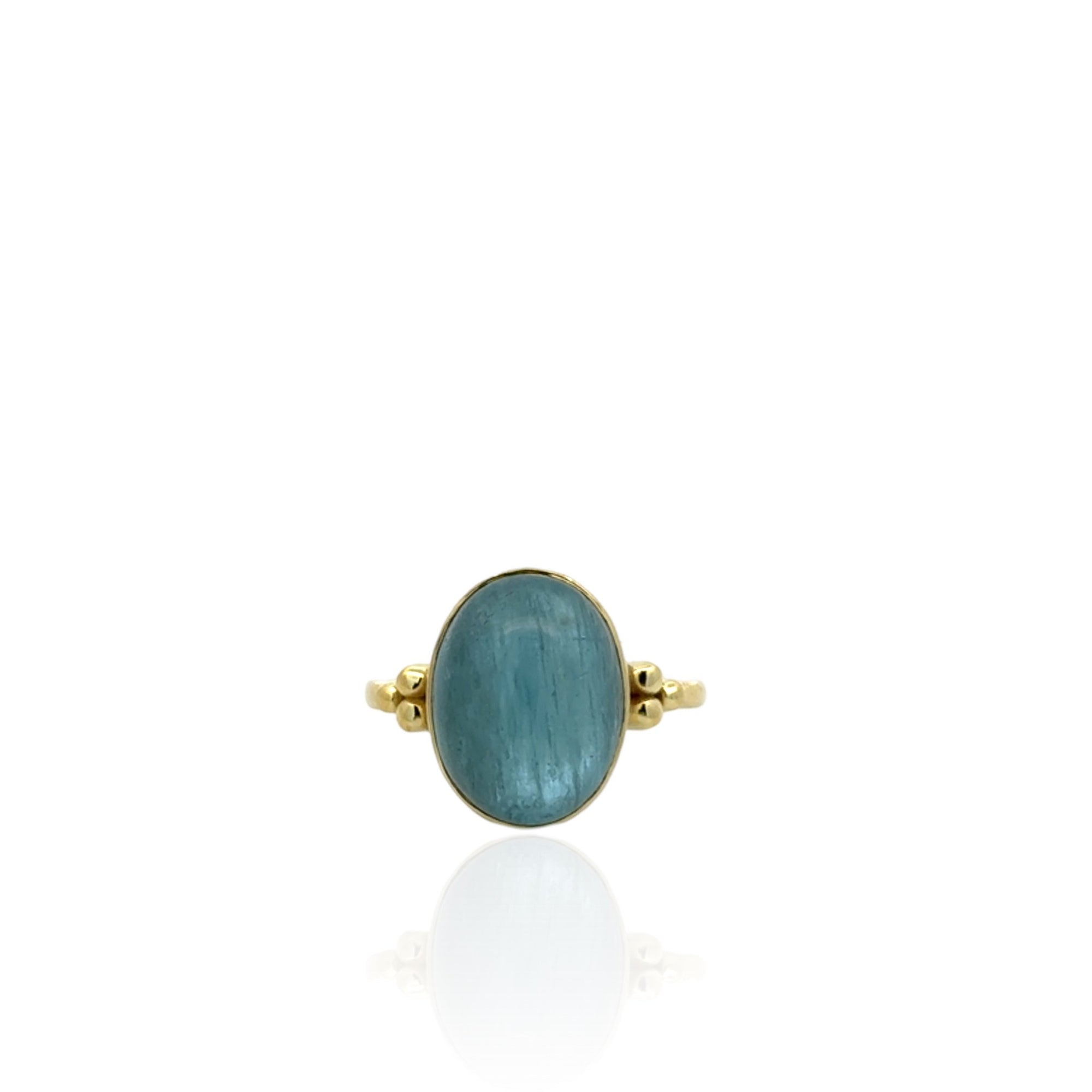 Aquamarine Cabochon Ring in 14K Yellow Gold