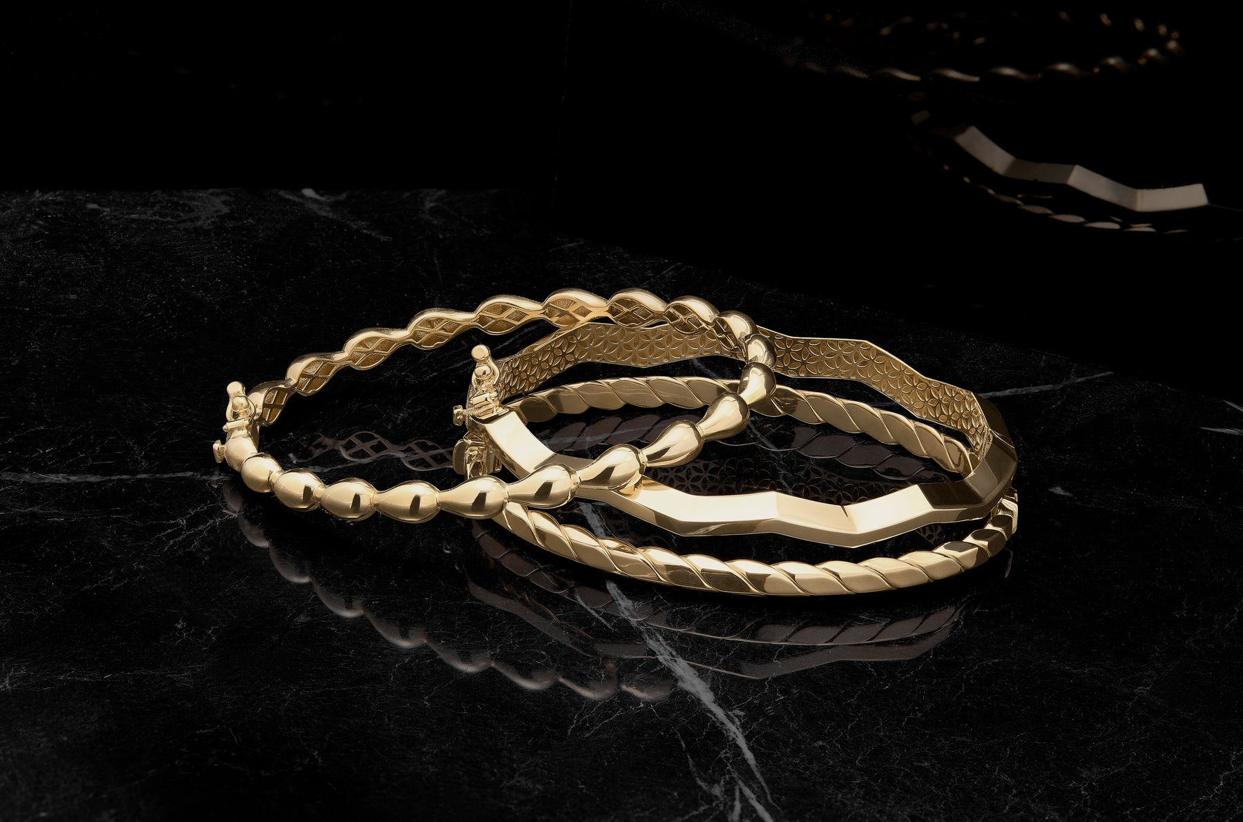 14Kt Yellow Gold Bangle Bracelet