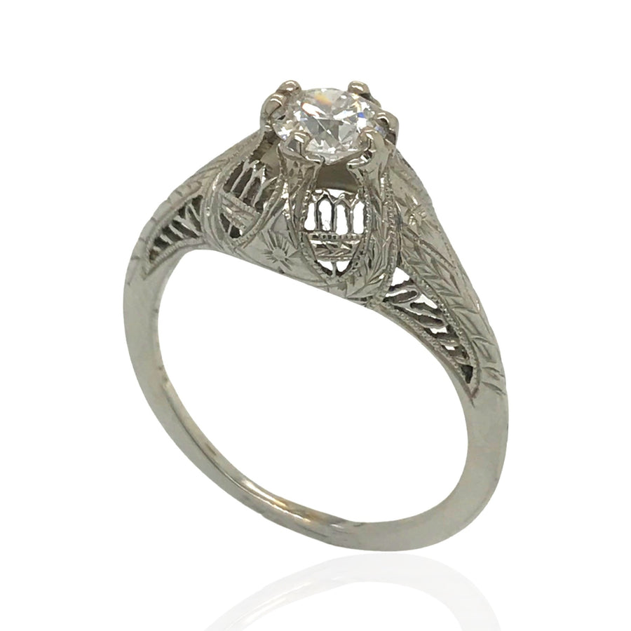 18 Karat White Gold Belais Diamond Ring