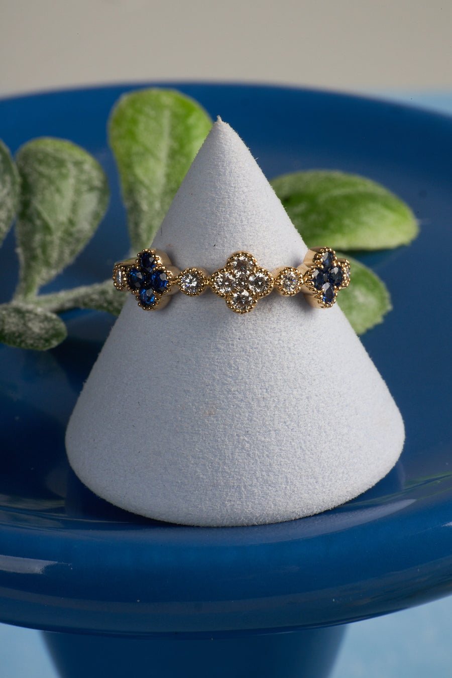 14 Karat Yellow Gold Sapphire and Diamond Clover Ring