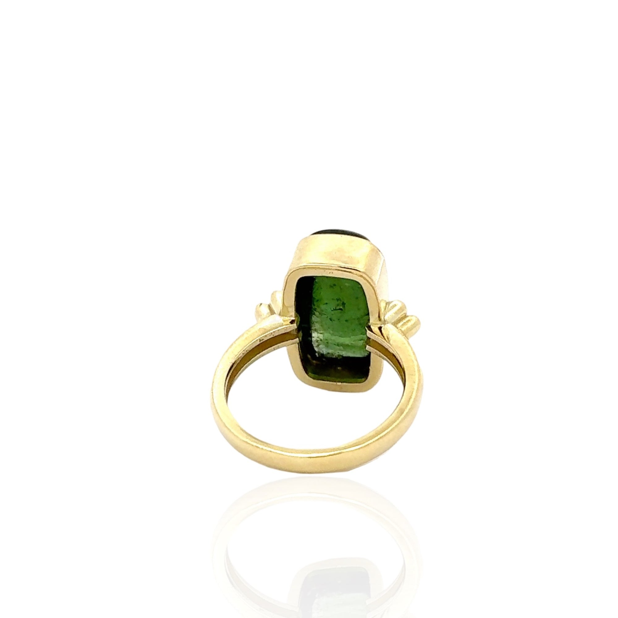 Green Tourmaline Cabochon Ring in 14K Yellow Gold, 8.55ct