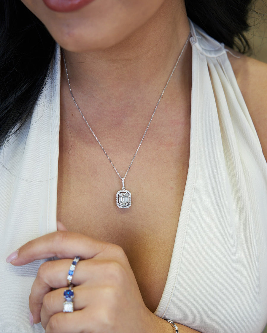 14 Karat White Gold Diamond Halo Pendant