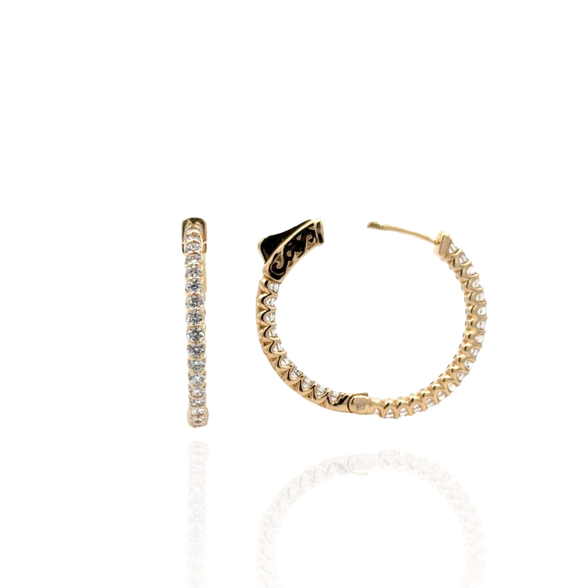 14 Karat Yellow Gold Diamond Earrings