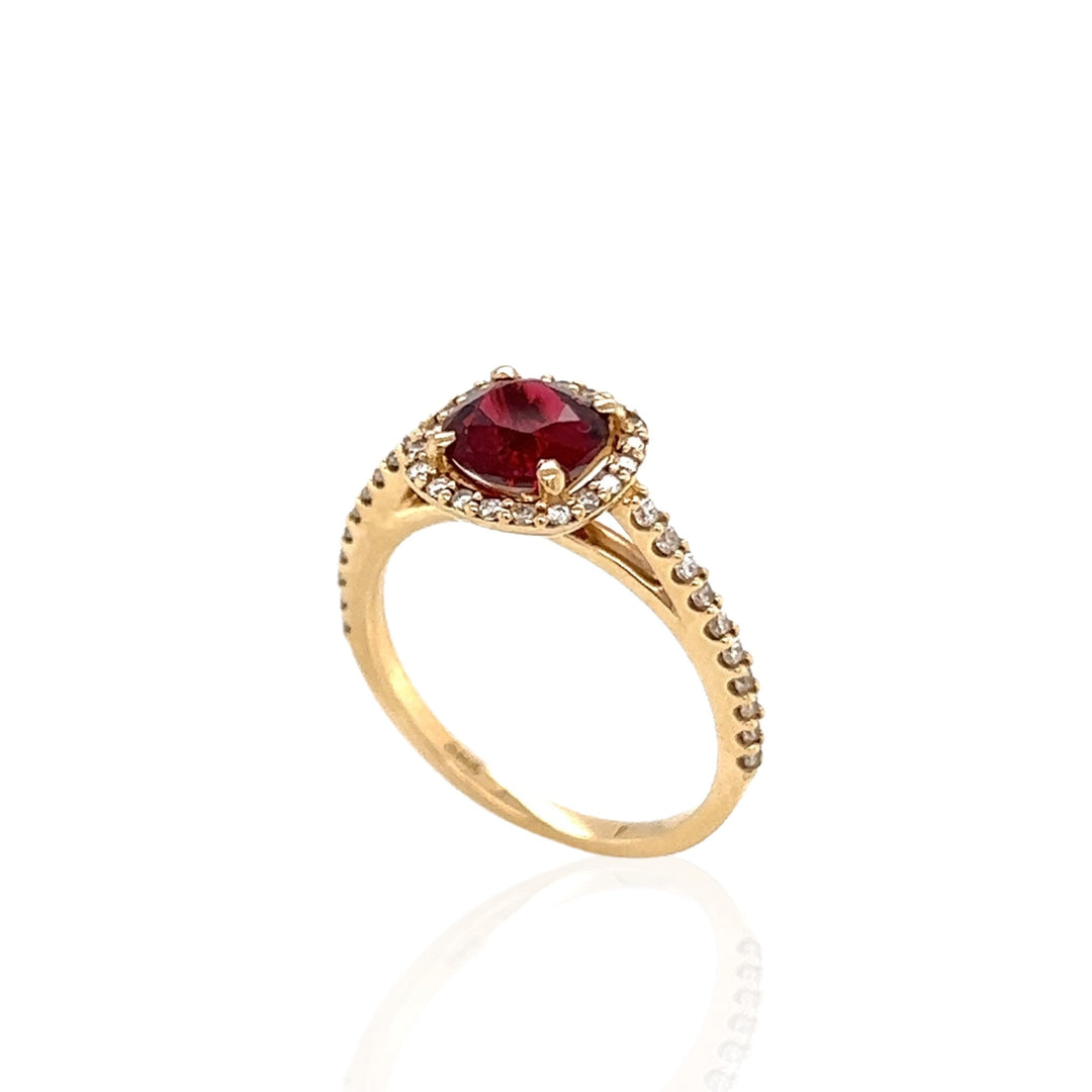 14 Karat Yellow Gold Red Spinel and Diamond Ring