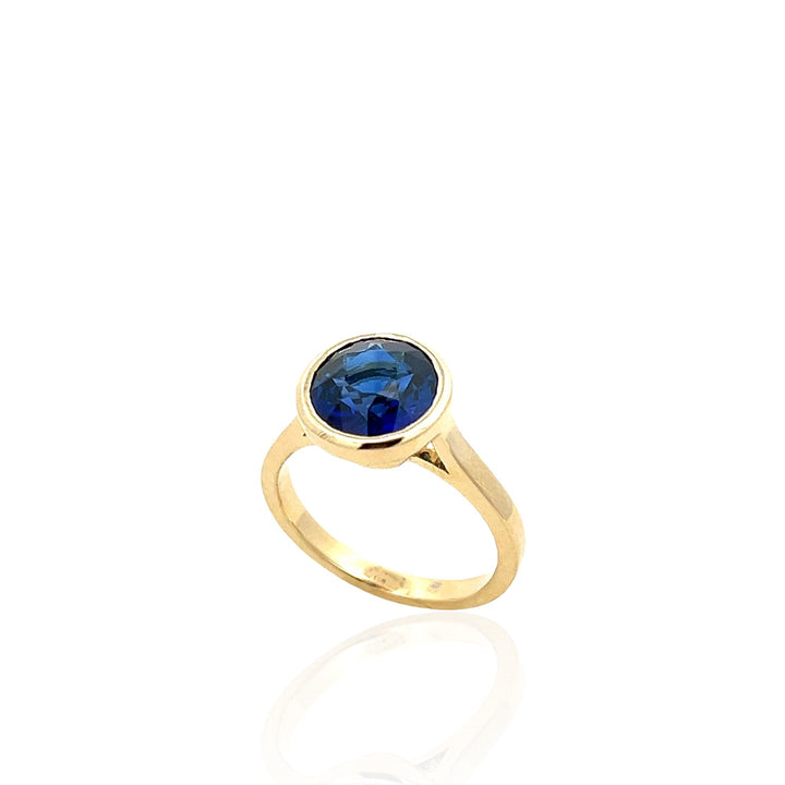 14 Karat Yellow Gold Sapphire Ring