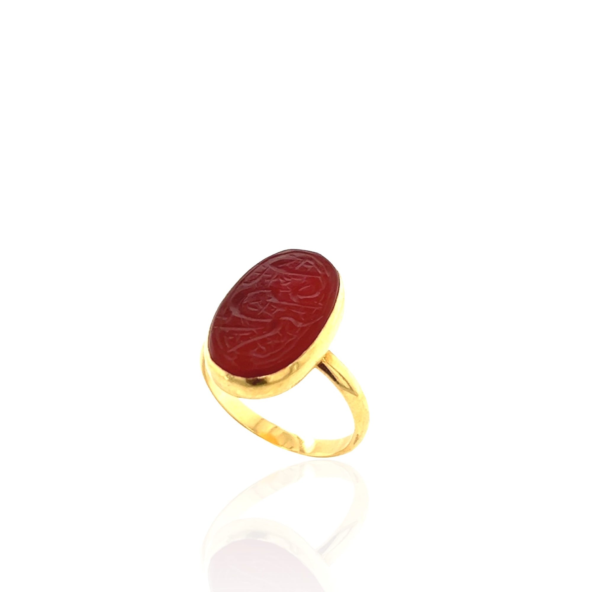 18 Karat Yellow Gold Red Onyx Ring