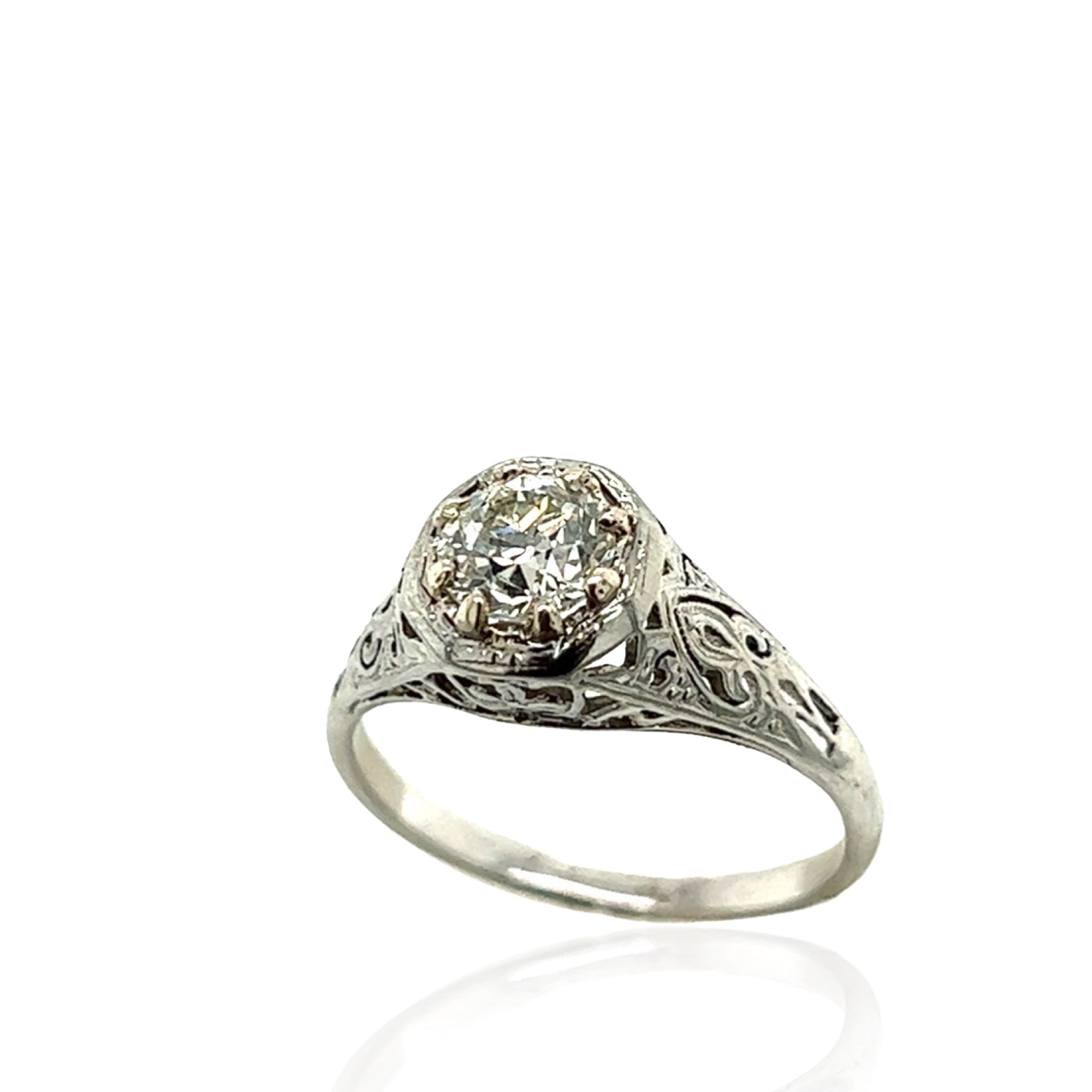 18 Karat White Gold Diamond Ring