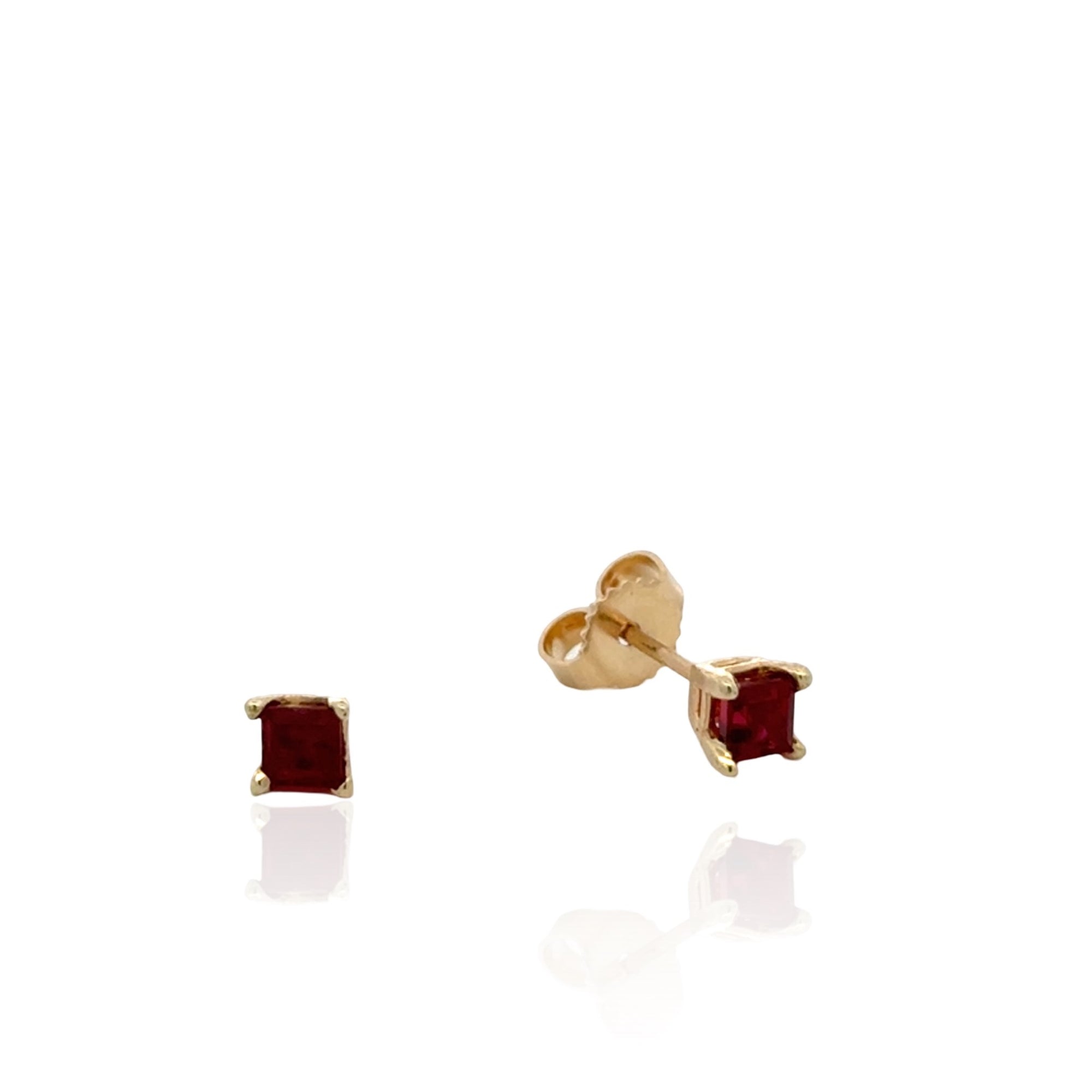 14 Karat Yellow Gold Ruby Stud Earrings