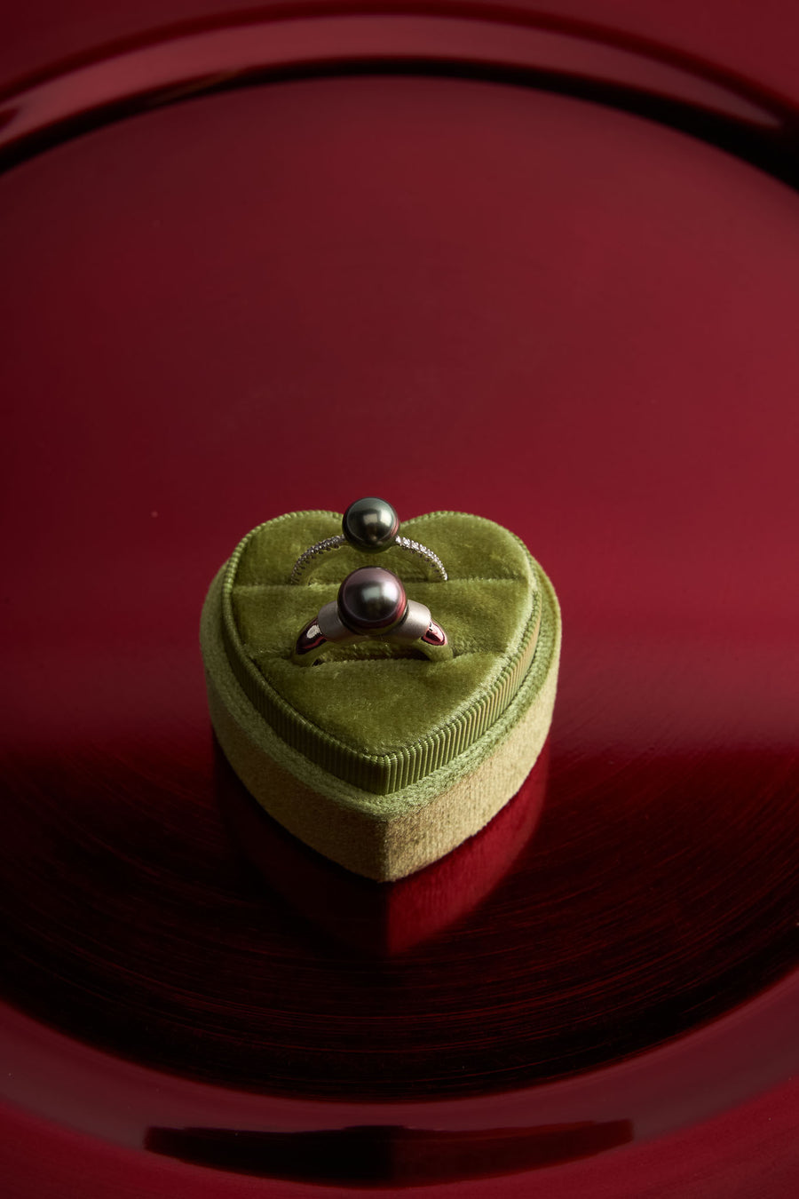 14 Karat White Gold Black Tahitian Pearl Ring