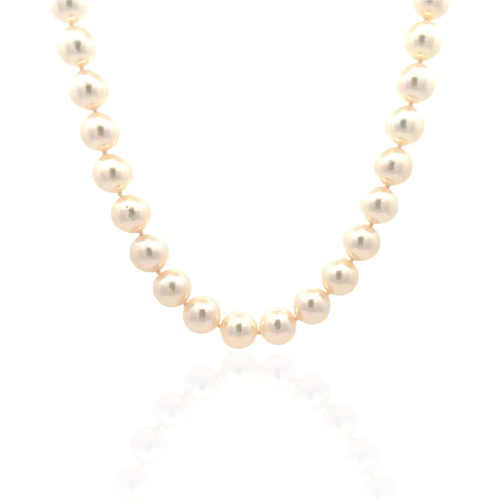 Vintage Pearl Necklace with 14 Karat White Gold Clasp