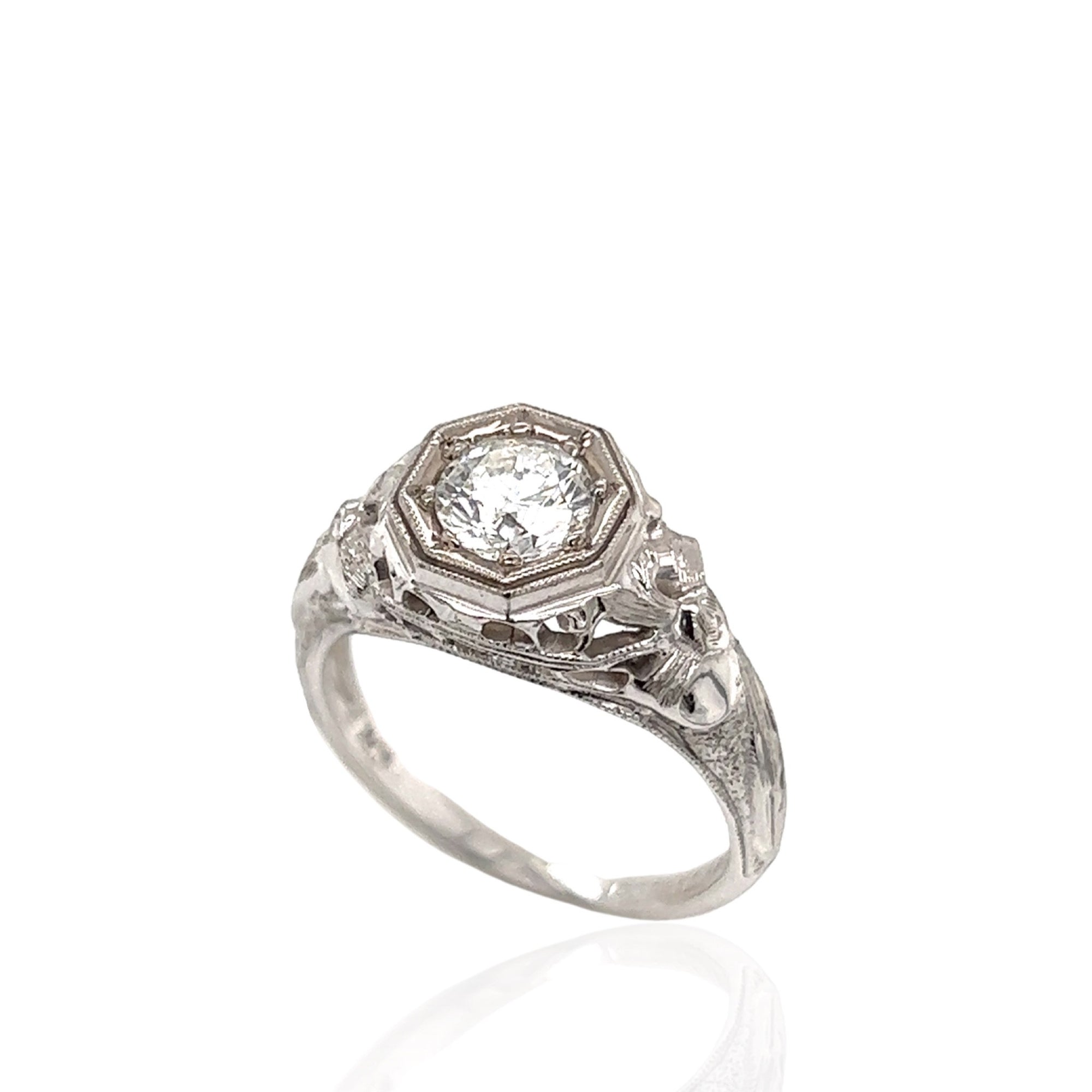 18 Karat White Gold Diamond Ring