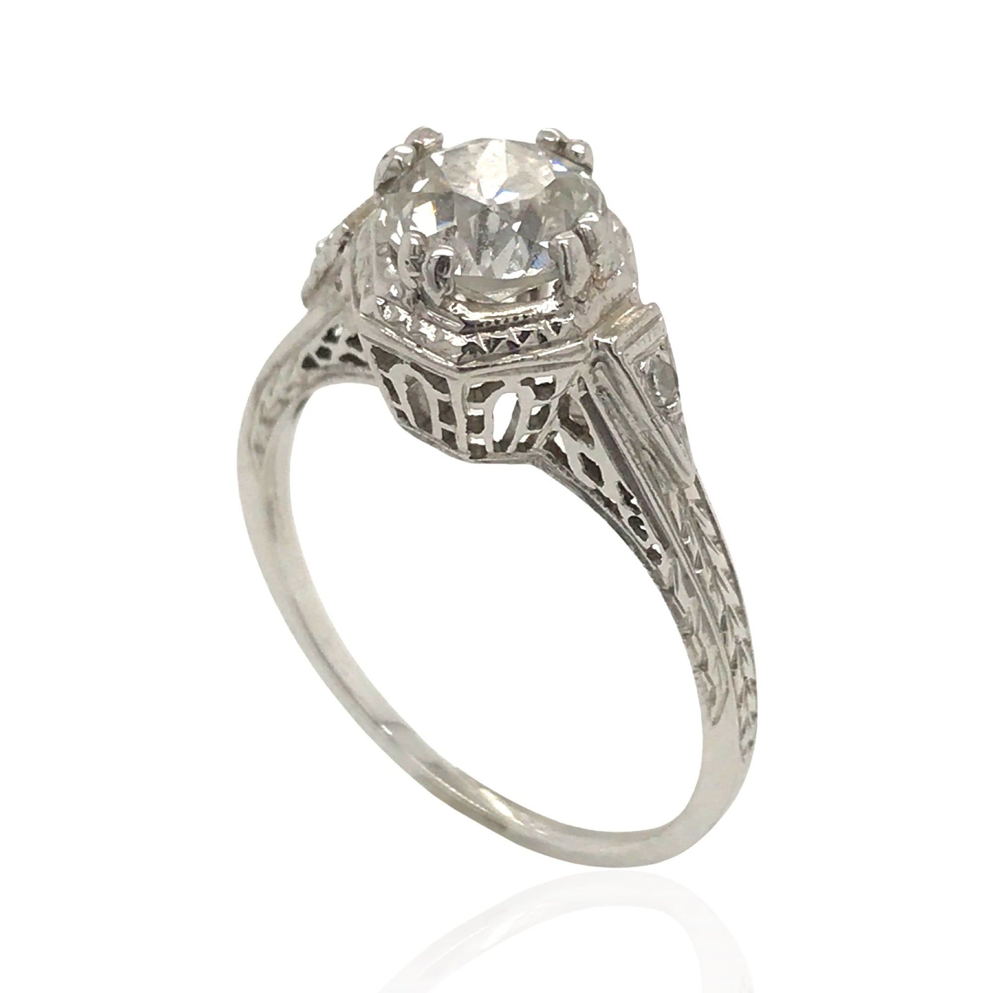 18 Karat White Gold Art Deco Diamond Ring