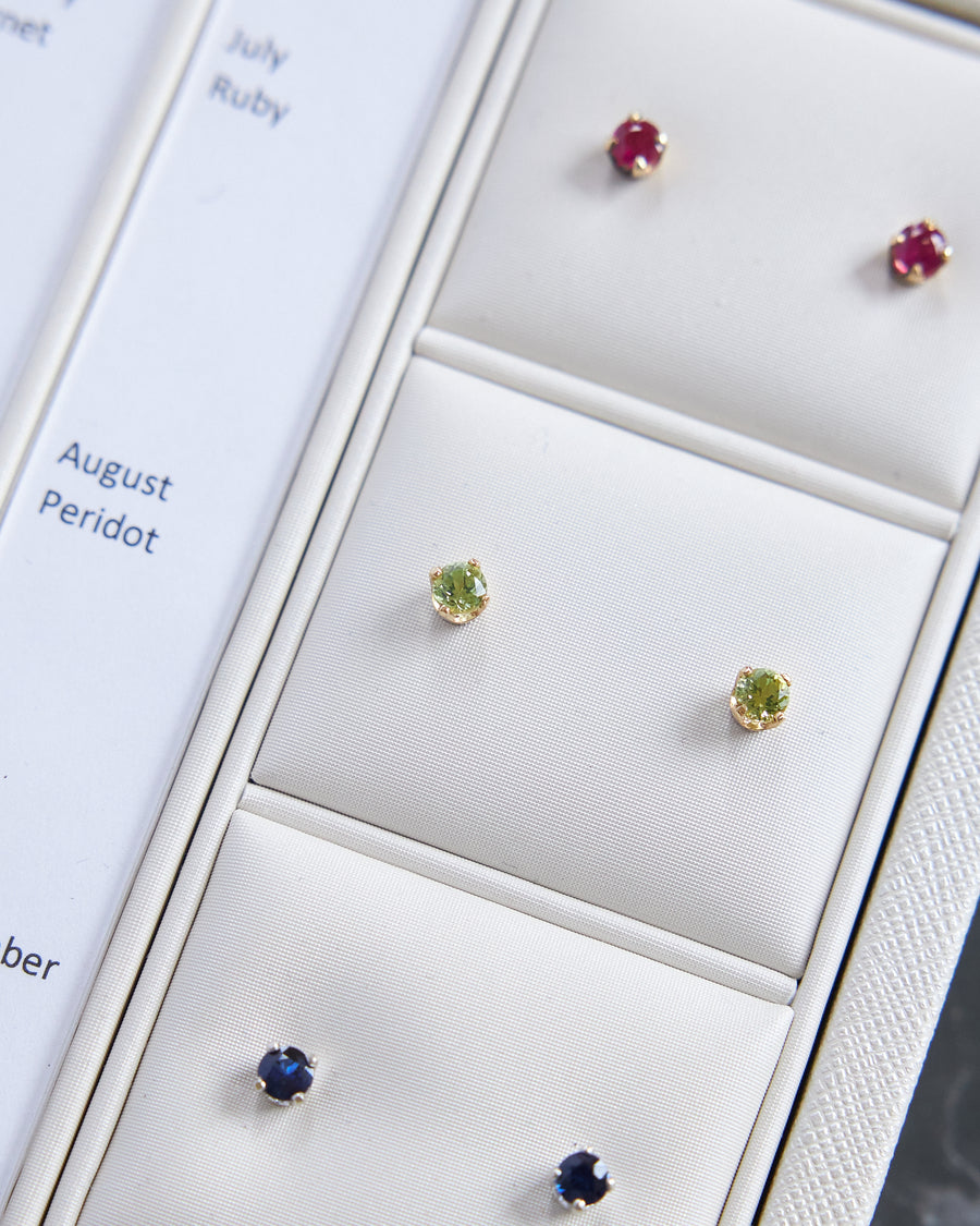 14 Karat Yellow Gold Peridot Earrings