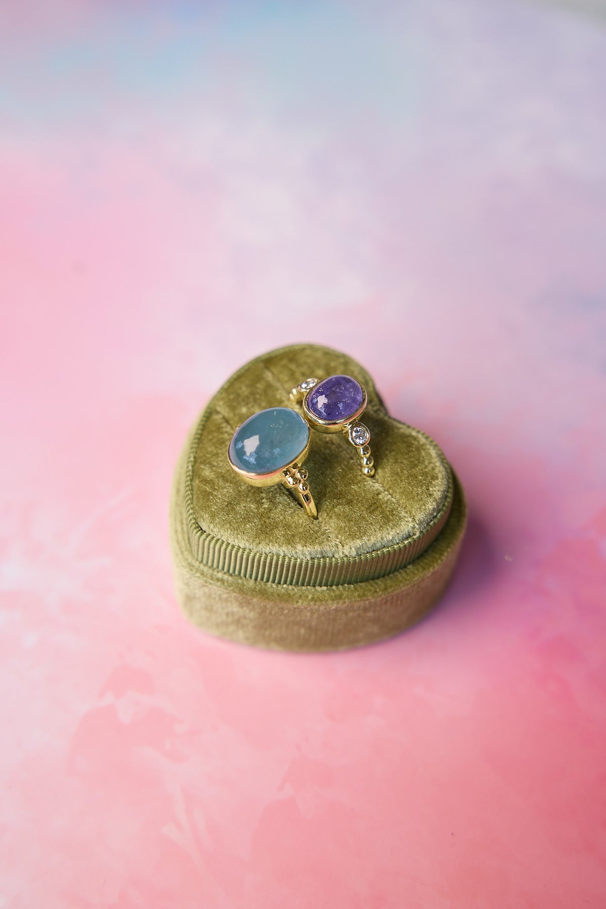 Aquamarine Cabochon Ring in 14K Yellow Gold